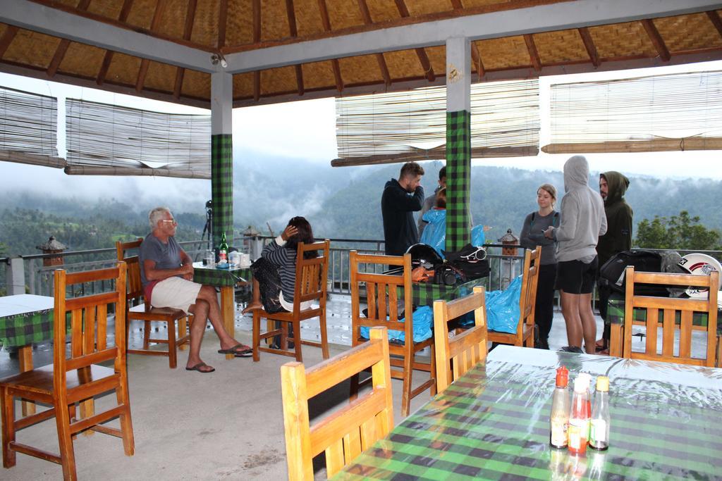 One Homestay And Warung Мундук Екстер'єр фото
