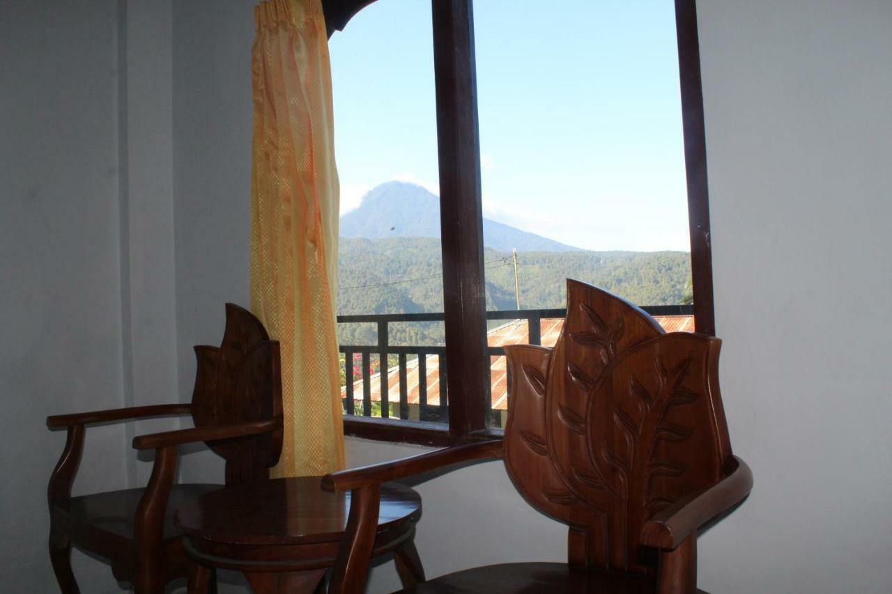 One Homestay And Warung Мундук Екстер'єр фото