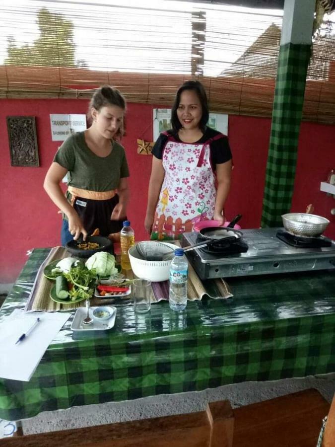 One Homestay And Warung Мундук Екстер'єр фото
